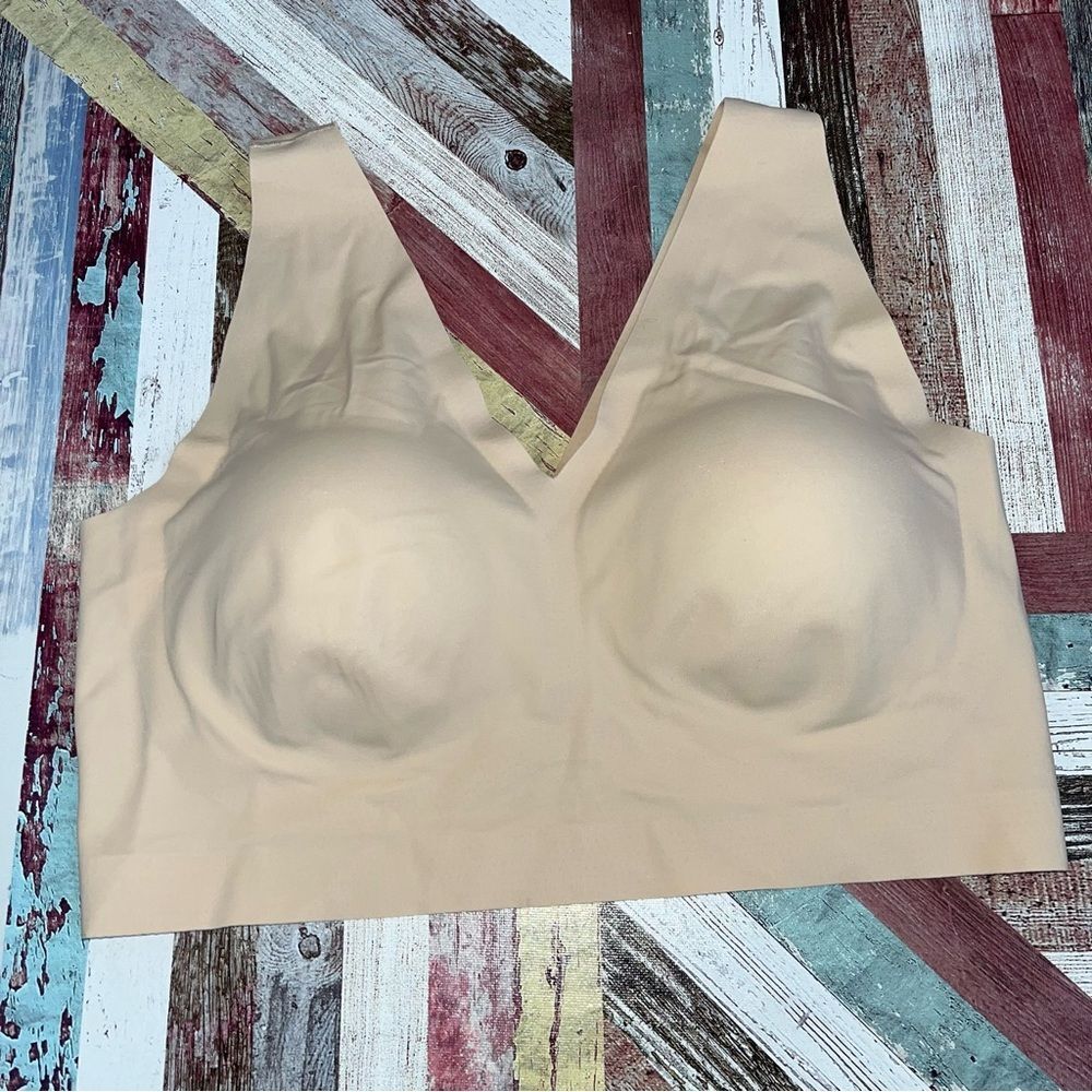 Truekind Everyday Comfort V-Neck Bralette EUC Chai Seamless Removable Cups Large